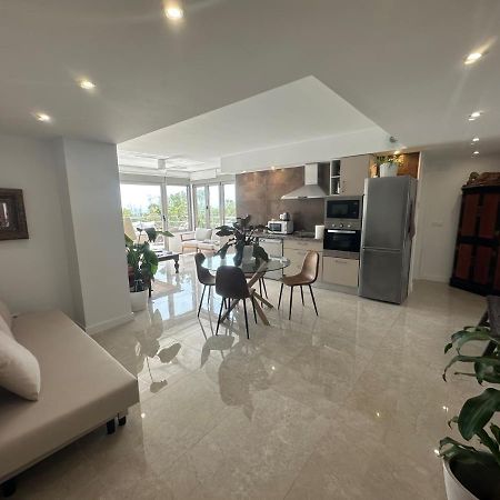 Appartement Penthouse Puerta De Pedregalejo à Málaga Extérieur photo