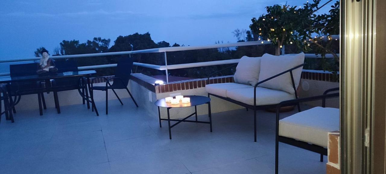 Appartement Penthouse Puerta De Pedregalejo à Málaga Extérieur photo