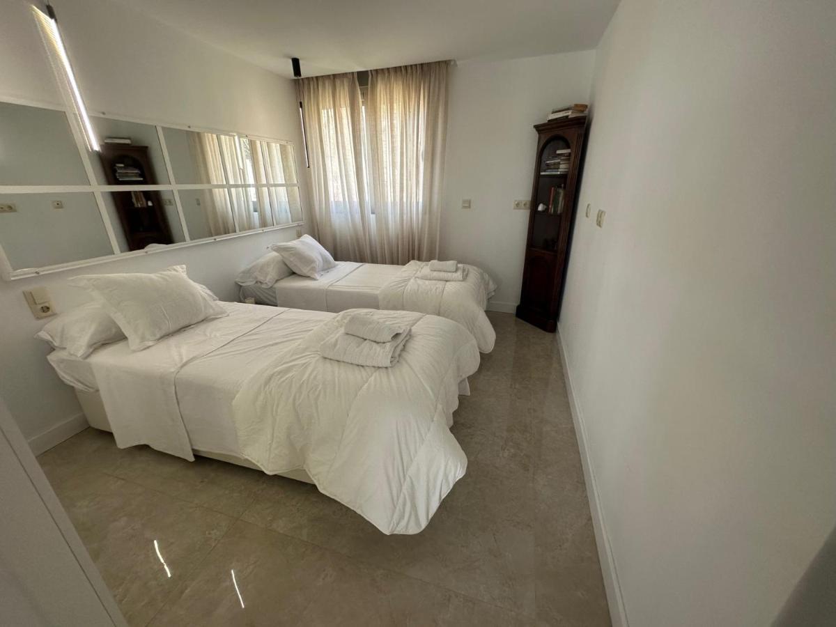 Appartement Penthouse Puerta De Pedregalejo à Málaga Extérieur photo