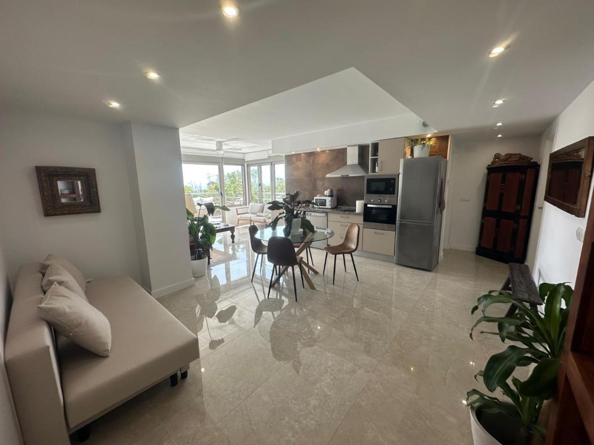 Appartement Penthouse Puerta De Pedregalejo à Málaga Extérieur photo