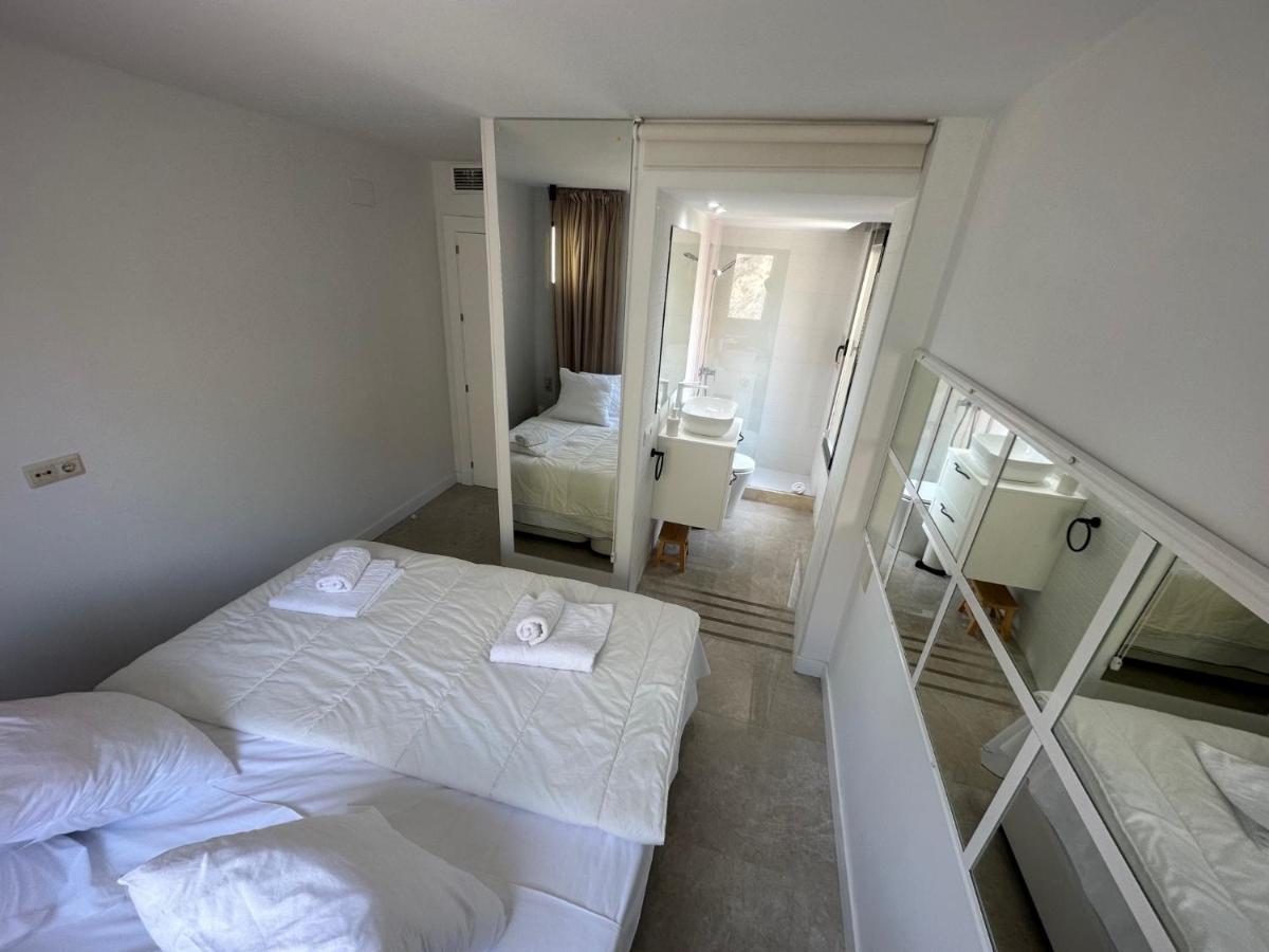 Appartement Penthouse Puerta De Pedregalejo à Málaga Extérieur photo