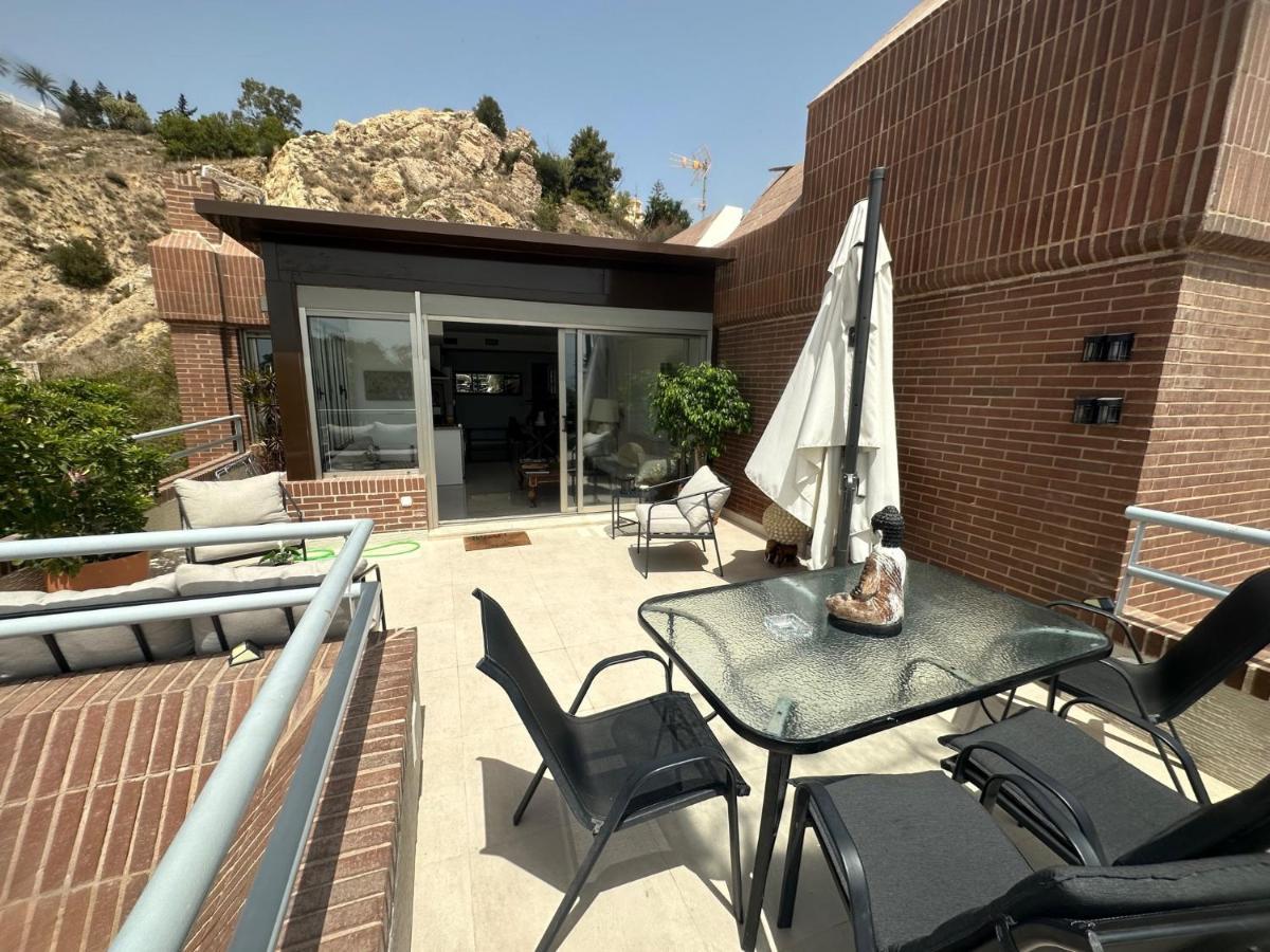 Appartement Penthouse Puerta De Pedregalejo à Málaga Extérieur photo